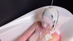 kyras-pink-gunge-bath-hd_8.jpg